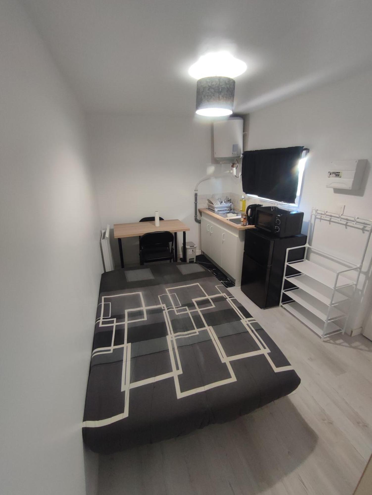 Petit F2 Meuble Independant Limay Exterior foto